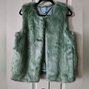 CeCe Green Faux Fur Vest, Medium